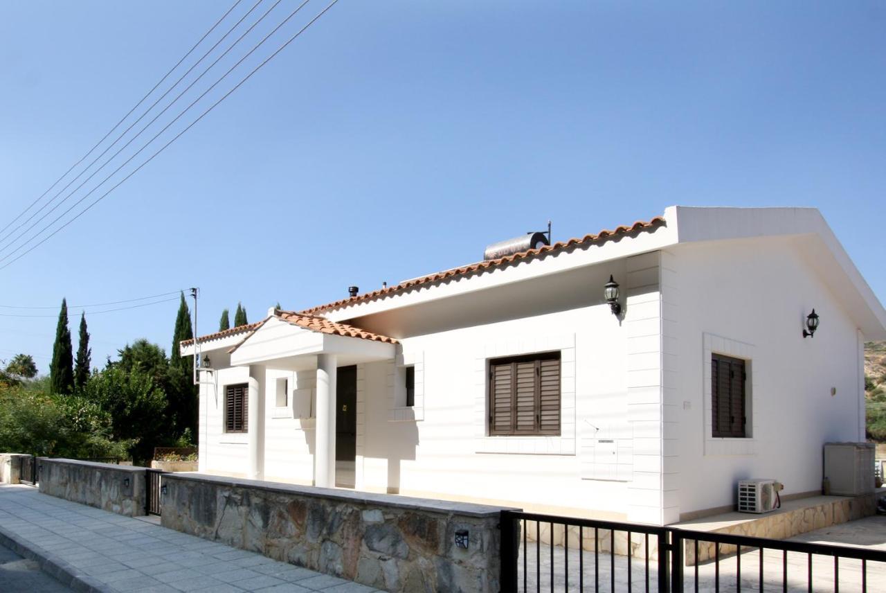 Bay Pissouri